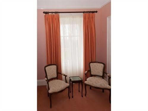 Ivyleigh House Bed & Breakfast Портлийш Екстериор снимка